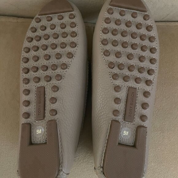 Tory Burch Tan Driving Loafers – Size 5 – Like New - Picture 3 of 3